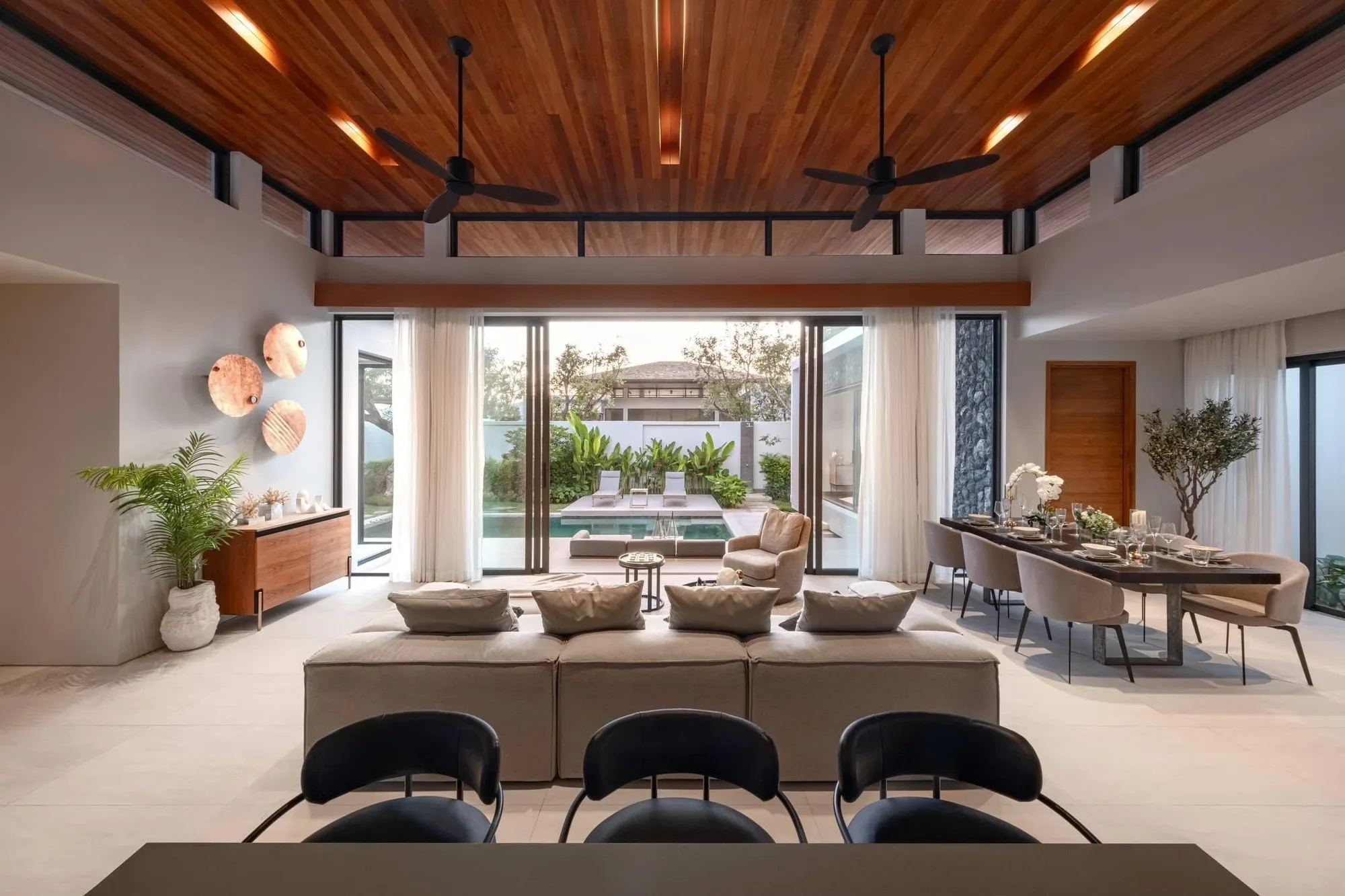 Botanica Modern Loft — Kediaman