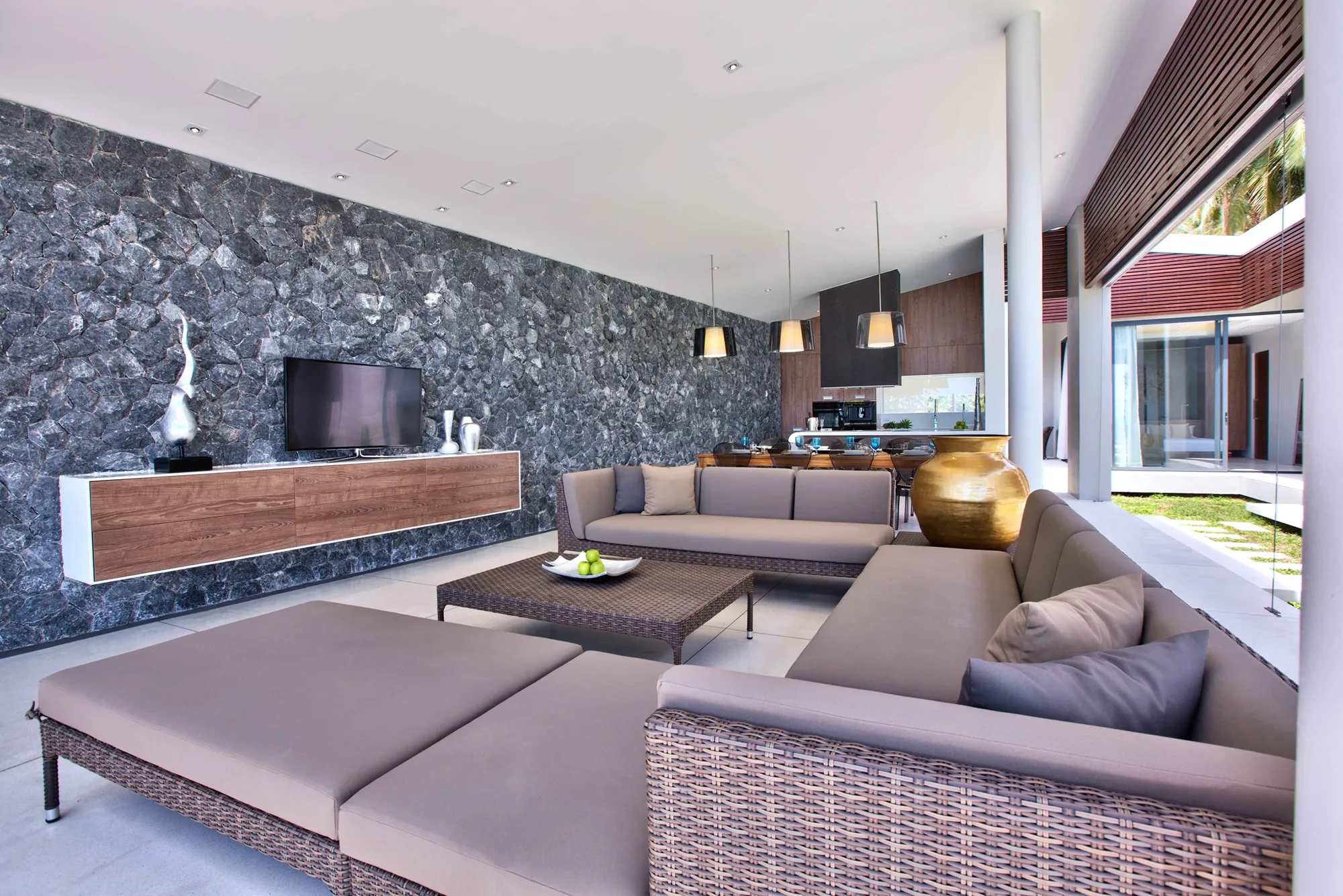 Mandalay Beach Villas — Hospitaliti
