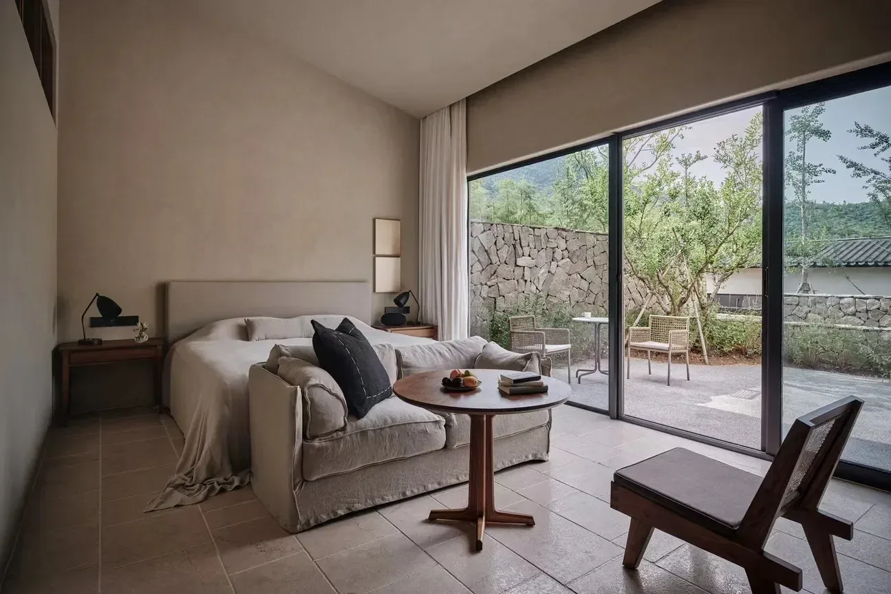 YAZA Mountain Retreat — ruang dalaman dan perincian 2
